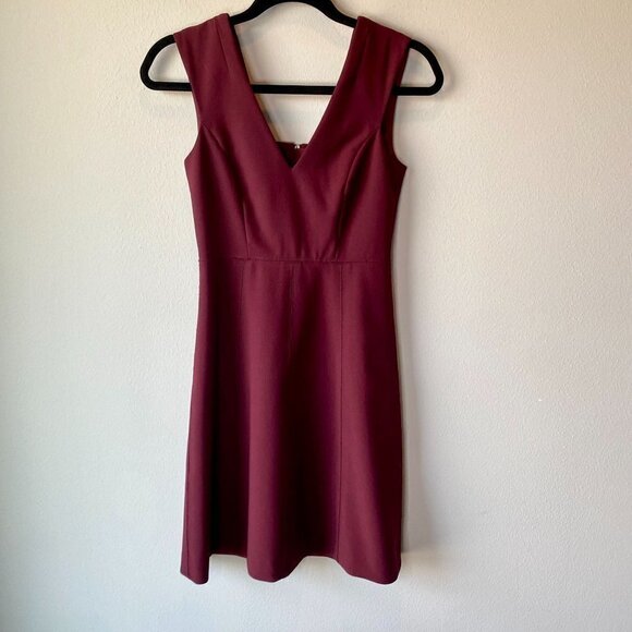 Elizabeth and James Charlie Dress Bordeaux 0 - Picture 1 of 13